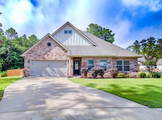 7451 Maple Way Ct, Pass Christian, MS 39571