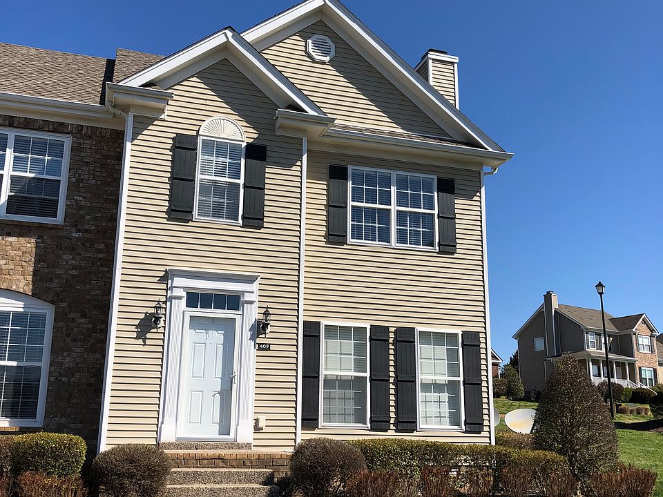 1st image of 409 Dakota Dr