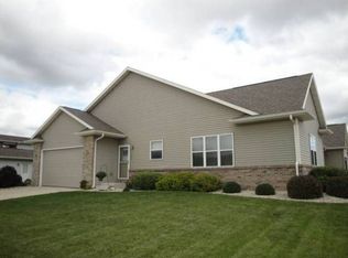 490 Concord Dr, Oregon, WI 53575