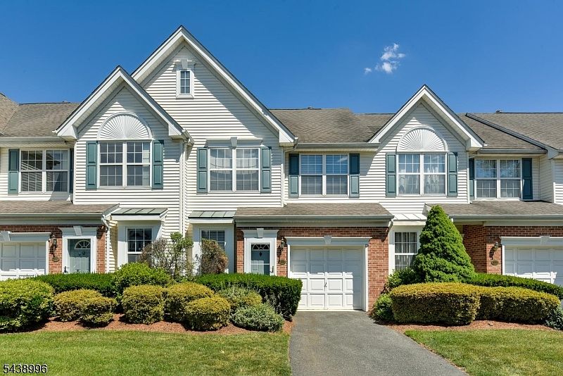 1st image of 118 Barclay Dr