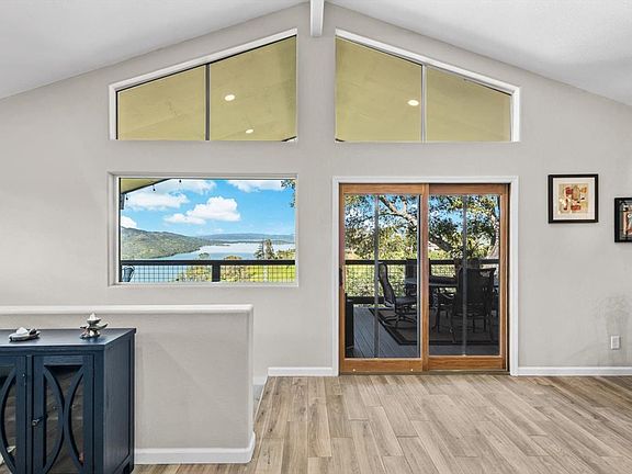 4th image of 238 Manzanita Lane