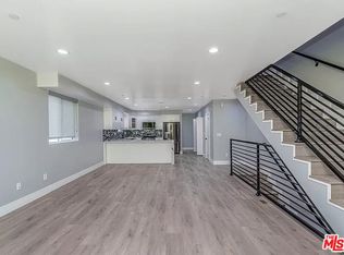 1947 N Vista Del Mar Ave, Los Angeles, CA 90068