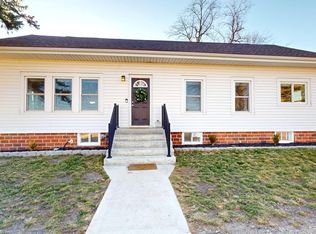 660 W Lyons St, Garner, IA 50438
