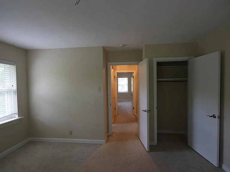7575 Parkdale Ave #2W — Photo 9