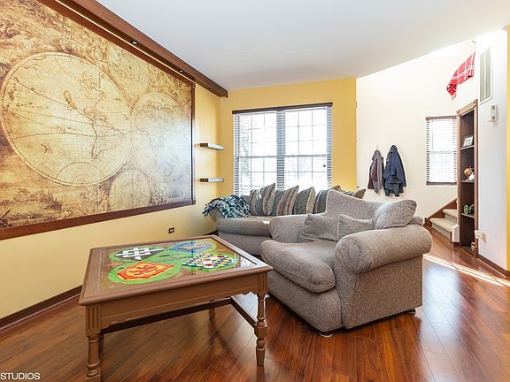 3rd image of 2345 Woodhill Ct