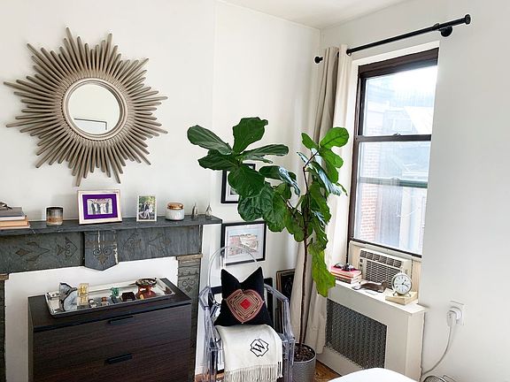 3rd image of 91 Bedford St APT 5RS