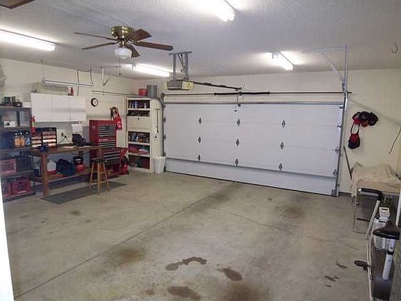 4th image of 4520 Cromwell Dr