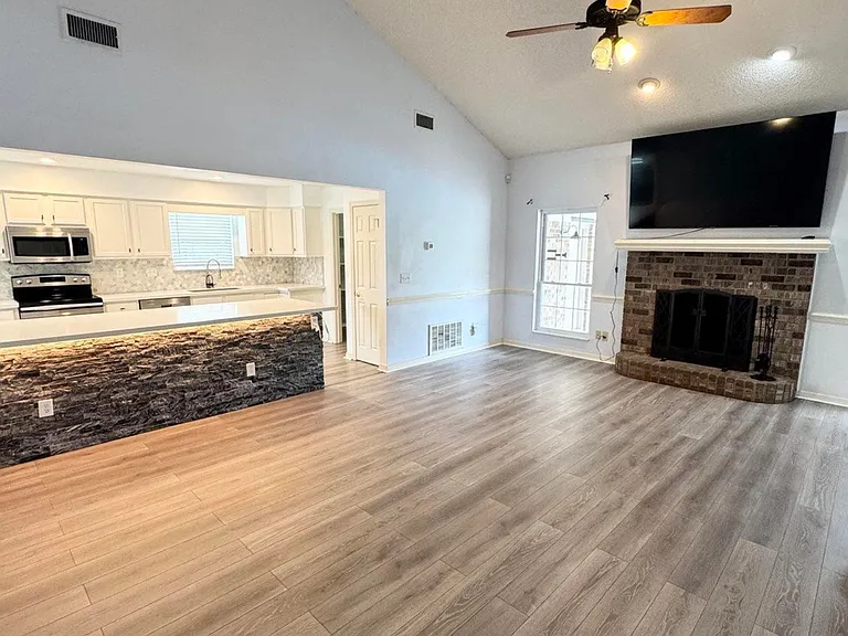 3019 Keats Dr — Photo 13