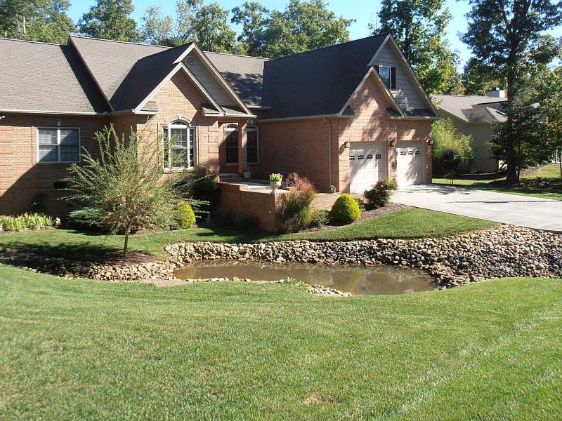 1st image of 13 Holly Court