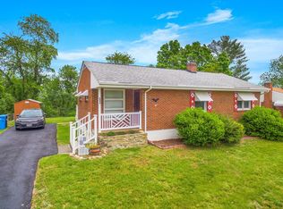 4737 Peach Tree Dr NW, Roanoke, VA 24017