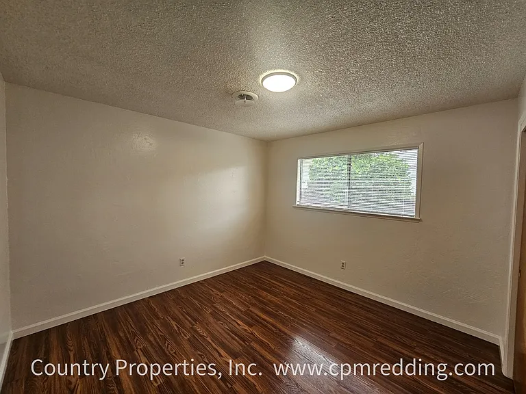 3320 Panorama Dr — Photo 17