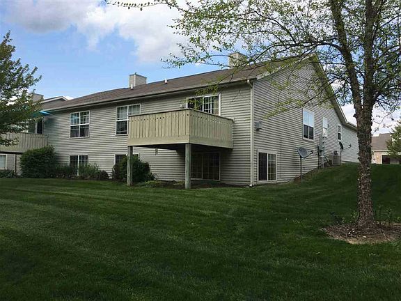 4th image of 1154 Trowbridge Ln