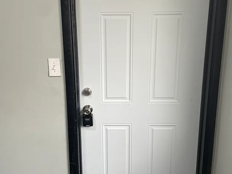 808 Florida Ave — Photo 11