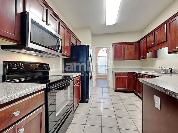 3rd image of 10162 Lynham Dr
