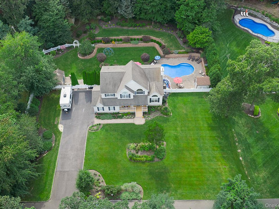1st image of 2835 N Wading River Road