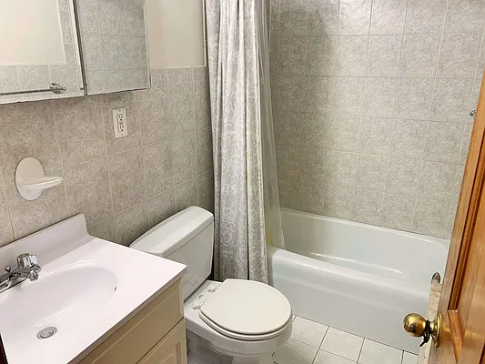 Rented by Joe Gotham LTD | media 10