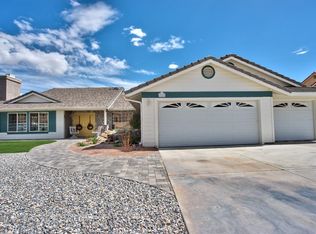 27663 River Rock Rd, Helendale, CA 92342