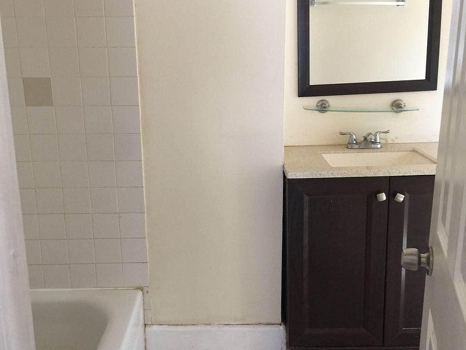 2nd image of 393 Myrtle Ave