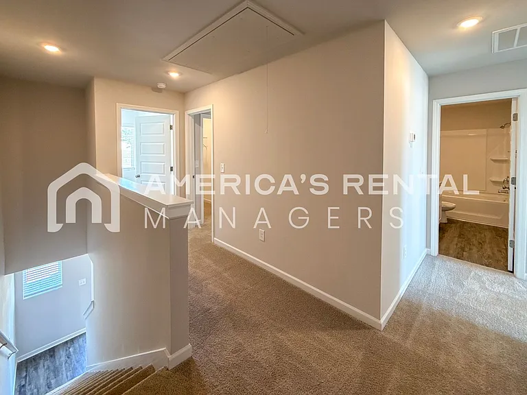 100 River Grass Dr — Photo 18