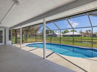 1902 SE Gaskins Cir, Port Saint Lucie, FL 34952