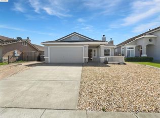 1111 Cloverbrook Cir, Vacaville, CA 95687