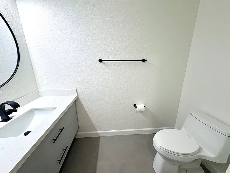 2211 Beech Cir — Photo 16
