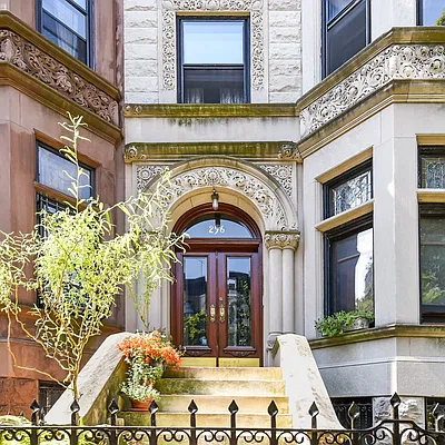 Sold by Compass | media 18