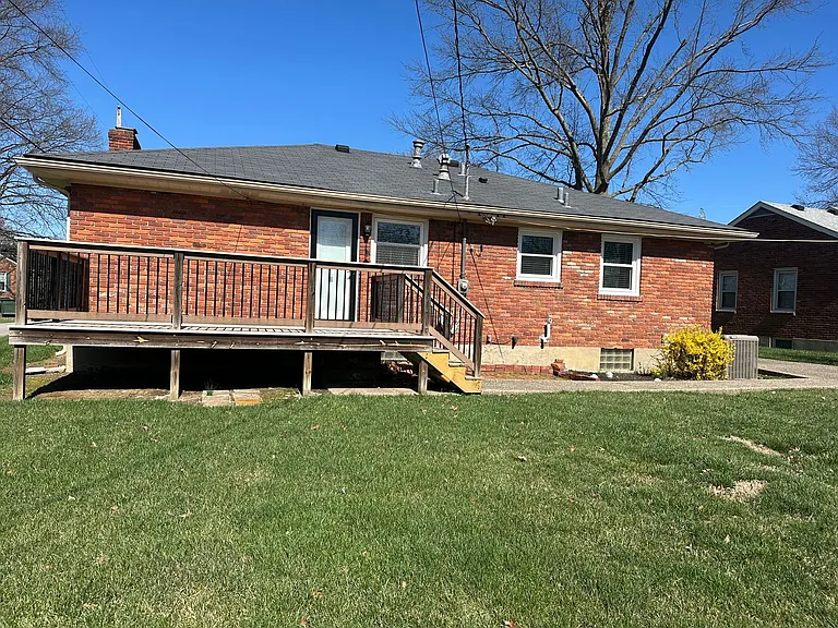 6892 Green Meadow Cir — Photo 19
