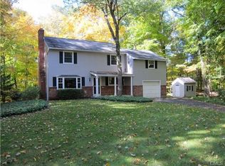 9 Lookout Dr, Ridgefield, CT 06877