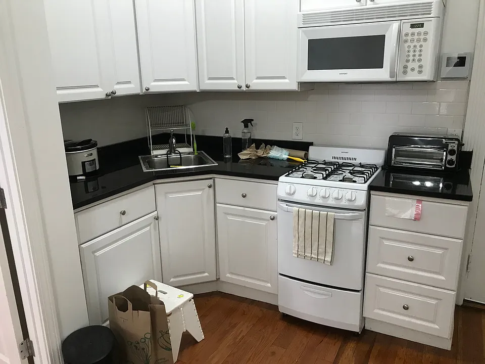 64 Hemenway St #5