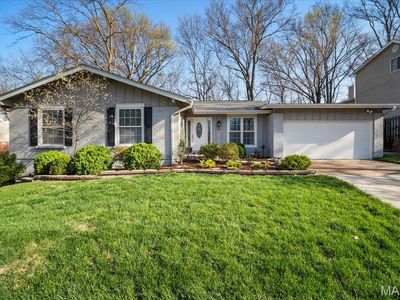 207 Morewood Dr, Ballwin, MO, 63011