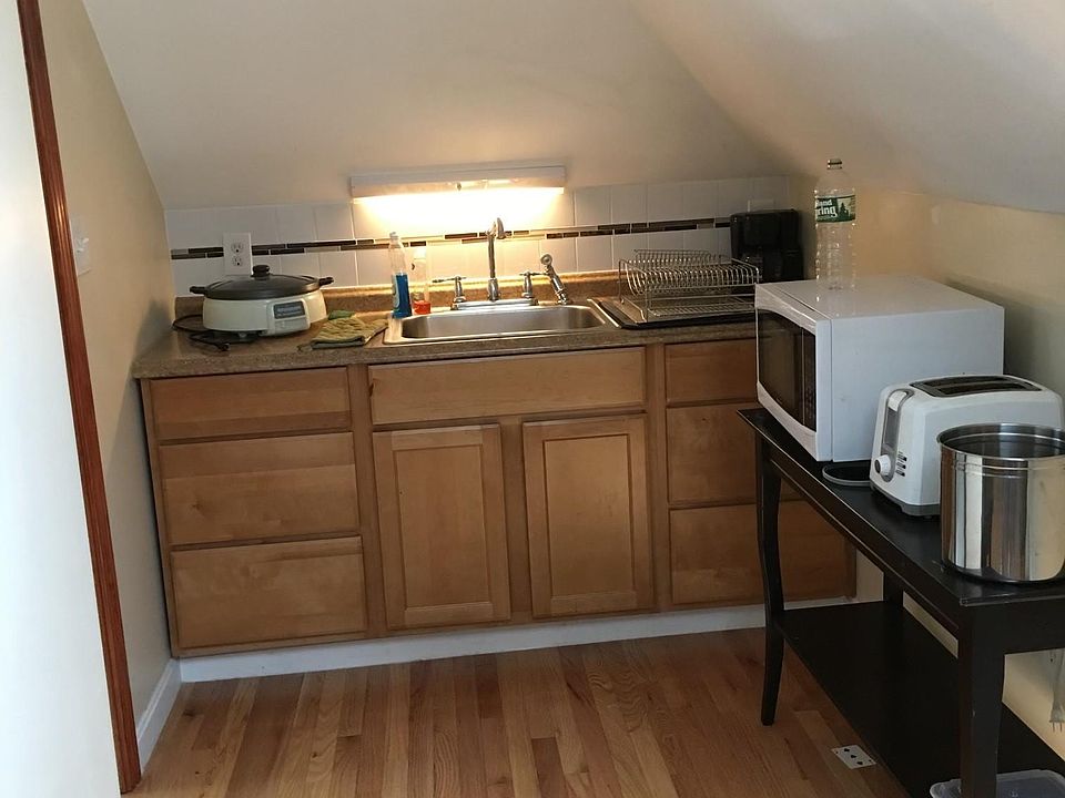 1st image of 275 Water St Floor 1