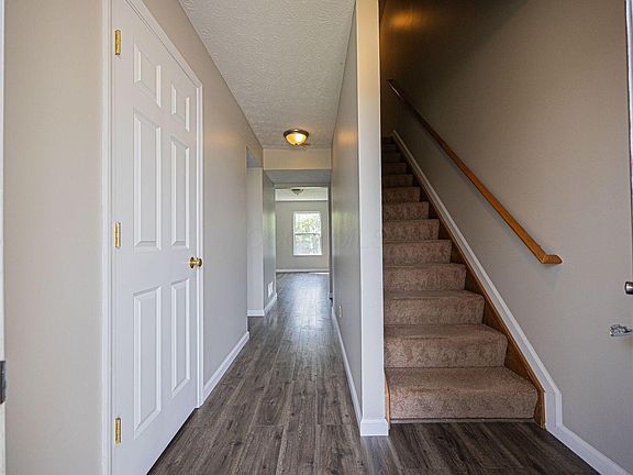 3rd image of 4529 Parkwick Dr