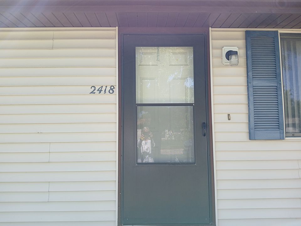 1st image of 2418 W 5th St