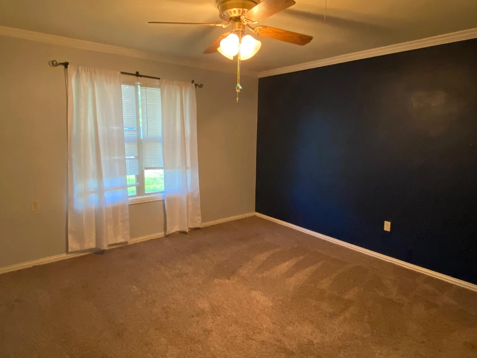 4 bed, 1893 sqft, $1,850 — Photo 4