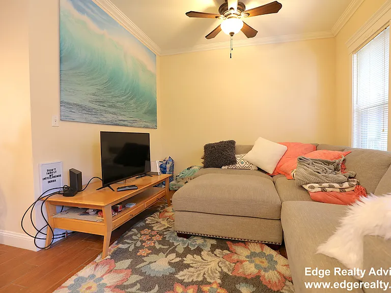 8 Delaware Pl #1 — Photo 9