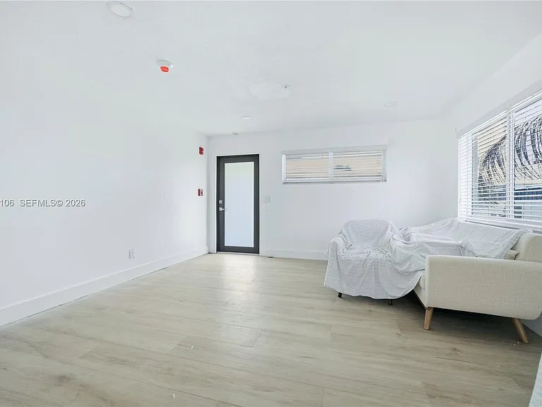2209 SW 61st Ave #1-2 — Photo 2