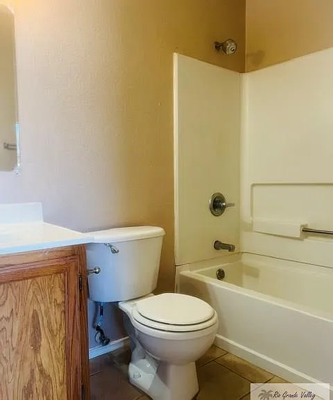 2820 Vienna St — Photo 15