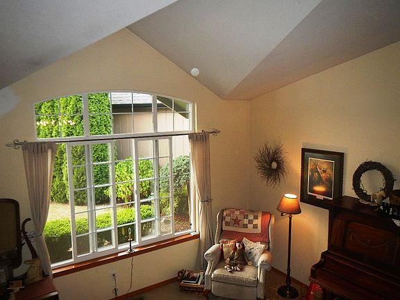 2nd image of 11126 117th Street Ct E