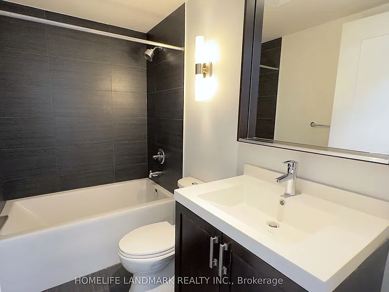 18 Graydon Hall Dr #1110 — Photo 12