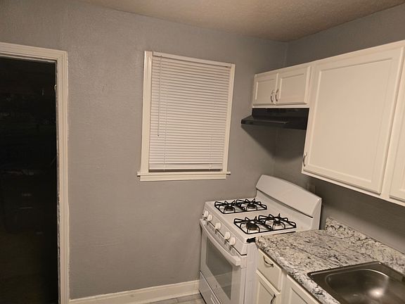 2nd image of 2162 Griggs Ave #2160