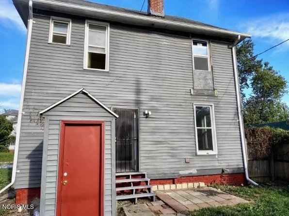714 Oak St, Toledo, OH 43605