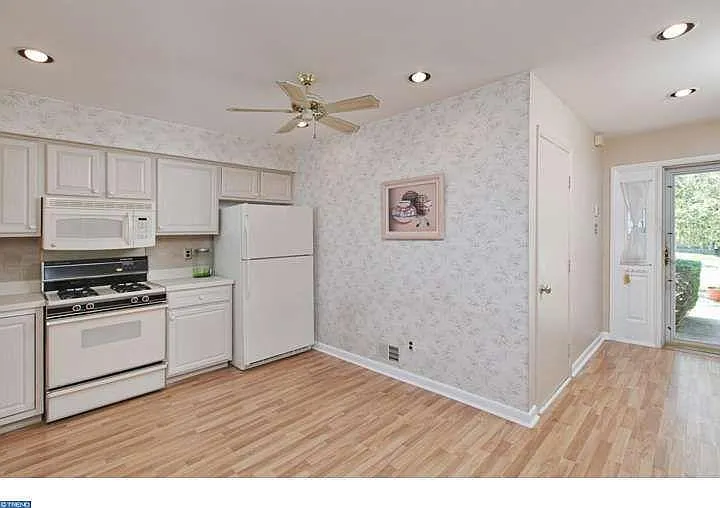 3 bed, 1154 sqft, $2,600 — Photo 3
