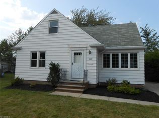 5295 Oakmont Dr, Lyndhurst, OH