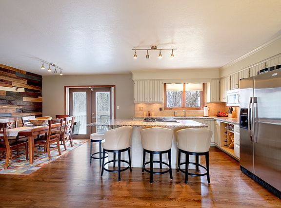 5th image of 3424 Bow Ct