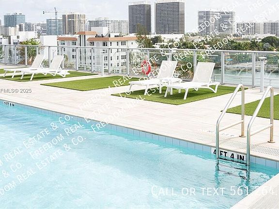 2nd image of 1025-92 701st Bay #701