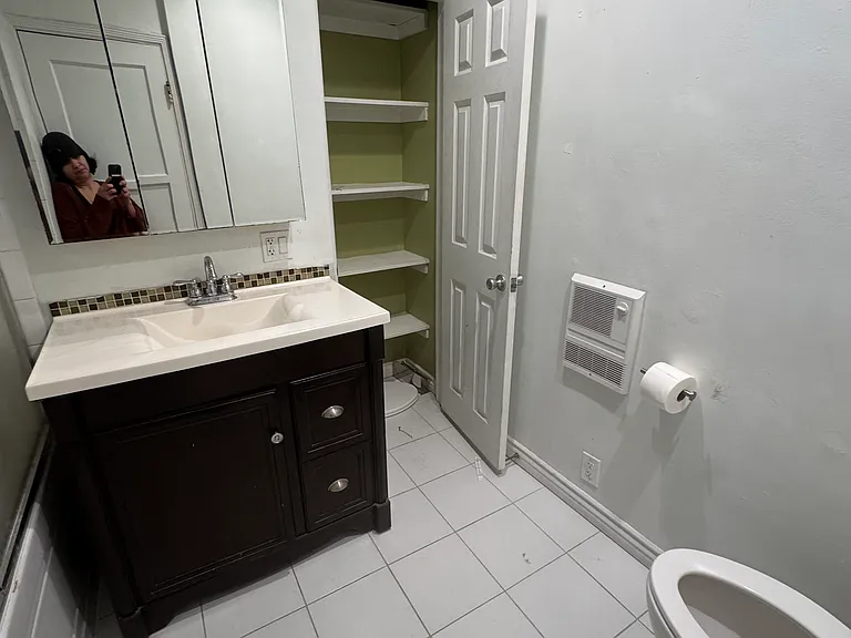 1112 Scofield Dr — Photo 10