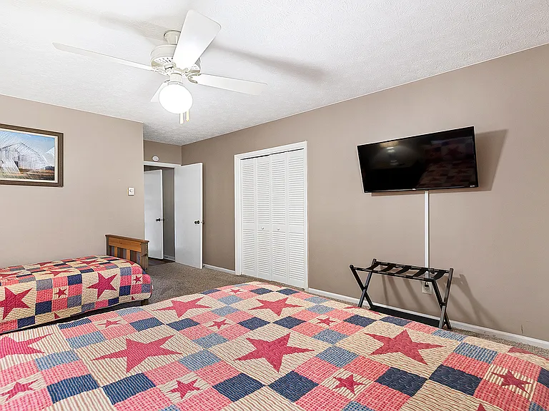 182 Allison Dr — Photo 9