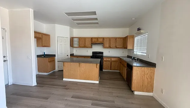 13569 Fullerton Ln — Photo 11
