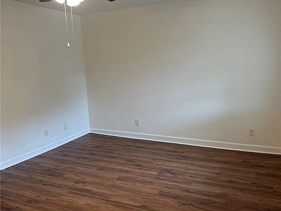 3rd image of 157 Mack Rd #A